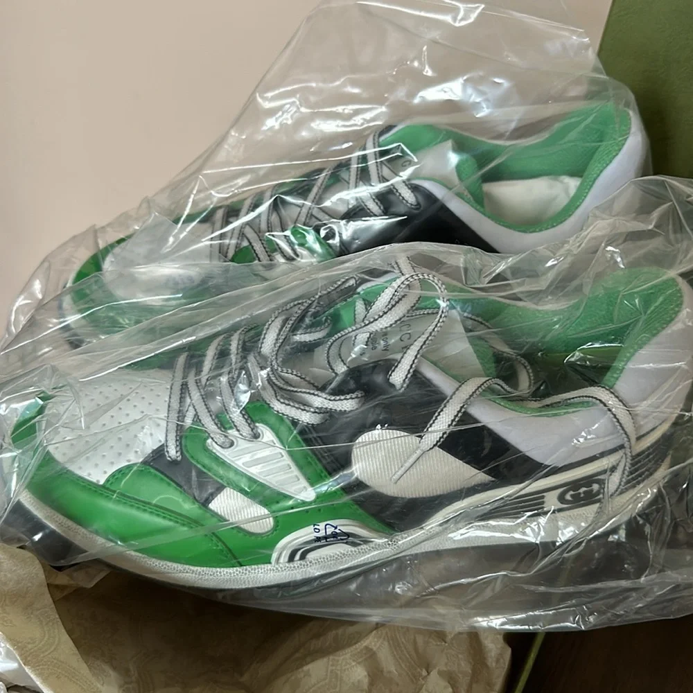 Gucci Basket Low Top Sneakers